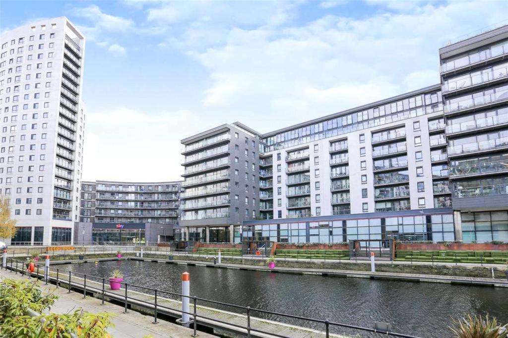Deluxe City Modern Apt&Free Parking No Balcony Leeds  Exterior photo